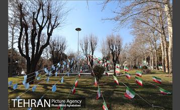 آذین بندی معابر منطقه 8 به مناسبت دهه فجر 7