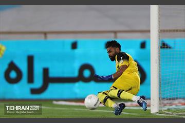 دیدار تیم های فوتبال استقلال تهران و هوادار تهران 23