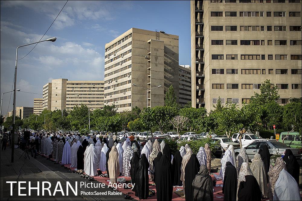 اقامه نماز عید سعید فطر در شهرک اکباتان 16
