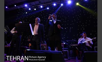 کنسرت حسین خواجه امیری (ایرج) در بندرعباس‎ 24