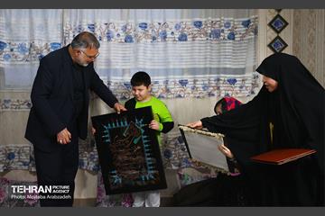 قرار خدمت؛ دیدار شهردار تهران با خانواده شهید مرتضی غفوری 11