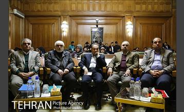 جلسه شورای شهر با حضور شهردار تهران 9