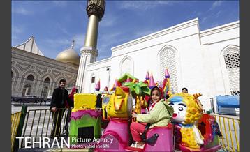 افتتاح نوروزگاه عطر یاس حرم مطهر امام خمینی (ره) 15