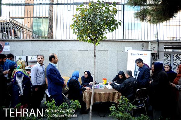 مراسم هفته ملی دیابت در منطقه 6 4