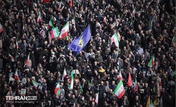تشییع پیکر مطهر شهدای ناوشکن دنا 52