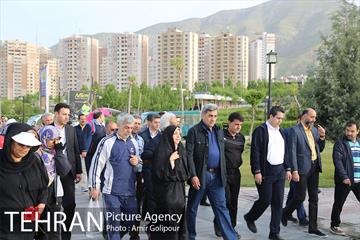 ششمین همایش پیاده روی خانوادگی با حضور شهردار تهران 5