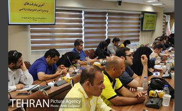 برسی آخرین پیشرفتهای توسعه پرداخت الکترونیک در تاکسی 16