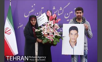 آیین "کاشت نهال به یاد فرشتگان ماندگار اهدا عضو" با حضور شهردار تهران 5