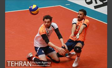دیدار تیم های والیبال بانک سرمایه و سایپا