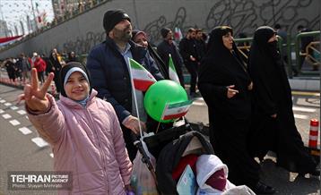 راهپیمایی ۲۲ بهمن در تهران - 3 46