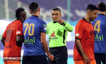 دیدار تیم های فوتبال استقلال تهران و مس کرمان 20