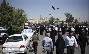 حضور مردم در مرقد امام خمینی(ره) 1