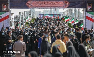 مراسم تشییع و خاکسپاری دوشهید گمنام دفاع مقدس در دریاچه چیتگر 73