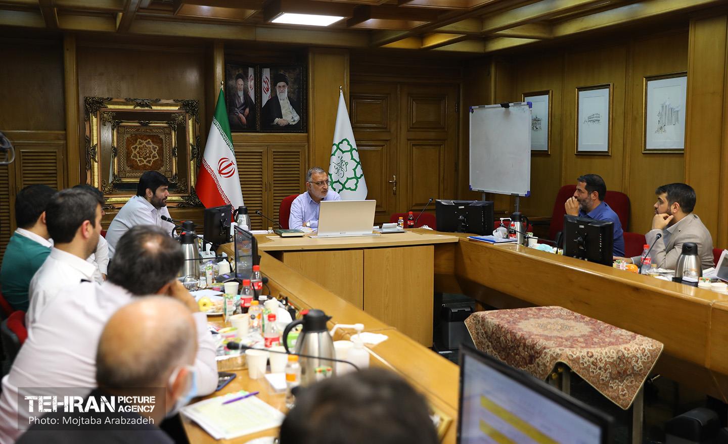 نقد و بررسی عملکرد معاونت خدمات شهری در سال گذشته و سال جدید 17