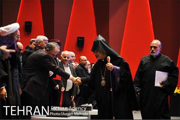 نشست شهردار تهران با رهبران ادیان توحیدی و جمعی از چهره های برجسته اقلیت دینی‎ 23