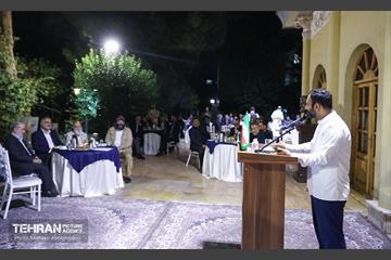 نشست شهردار تهران با اهالی شعر و ادب 31