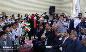 افتتاح مسجد حضرت علی اکبر(ع) و دیدار شهردار تهران از خانواده شهدای منطقه 13 23