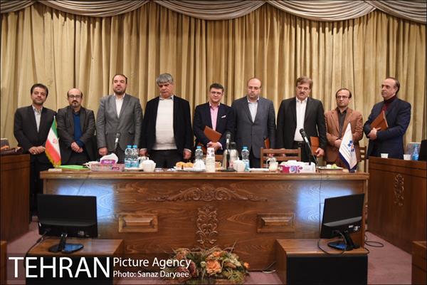 مراسم تکریم و معارفه مدیرعامل و هیات مدیره شهر سالم 1