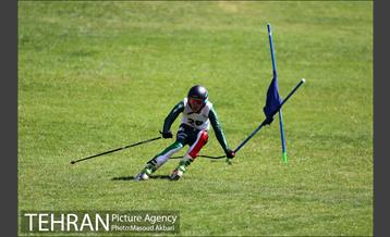 اولین روز رقابت های اسکی چمن قهرمانی جوانان جهان 6