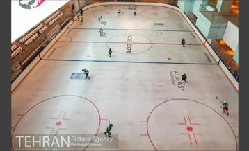 مسابقات هاکی رو یخ 2