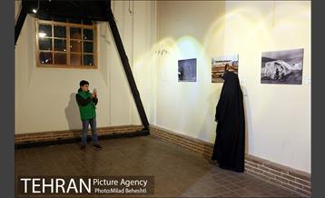 نمایشگاه عکس آرزوهای خط خطی در باغ موزه قصر 11