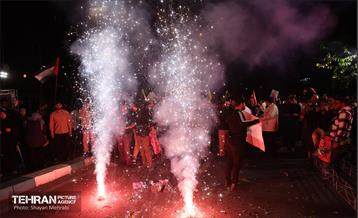 شادی مردم تهران پس از حمله موشکی ایران 8