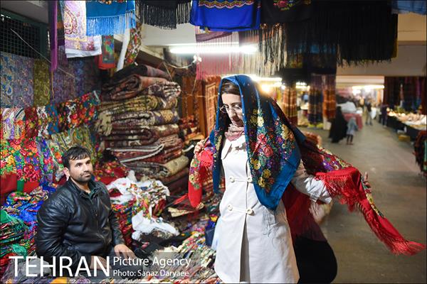 بازارچه نوروزی بساط گستران پارکینگ پروانه 13