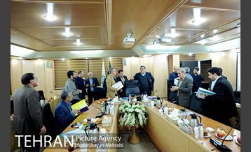نشست شورای معاونان و مشاوران با حضور شهردار تهران 41
