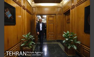 اولین جلسه محمد علی افشانی در دفتر شهردار تهران 5