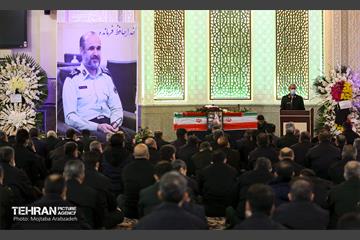 مراسم وداع و تشییع پیکر سردار محمد کریم بیات 3