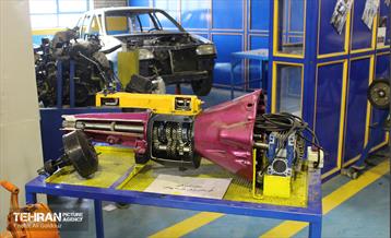 بازدید شهردار منطقه 21 از هنرستان فنی و حرفه‌ای علاقه مندیان  18