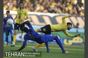 دیدار تیم های استقلال تهران و سپاهان 15
