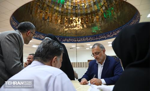 دیدار مردمی شهردار تهران با مردم منطقه هشت