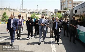 بازدید اصحاب رسانه از منطقه ۵ شرکت واحد اتوبوسرانی 12