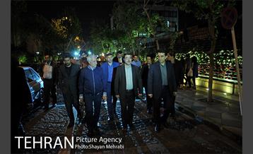 سرپرست شهرداری تهران و رئیس مرکز ارتباطات و امور بین الملل شهرداری تهران در بازدید از فعالیت‌های شبانه شهرداری و زندگی شبانه مردم تهران 12