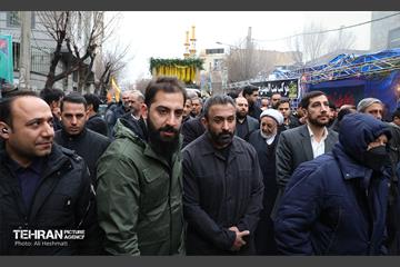 مراسم تشییع پیکر شهید مدافع حرم «حسین محمدی» 5