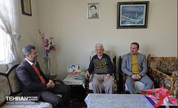 دیدار شهردار منطقه۱۷ با جمعی از مردآفرین دارالشهدای تهران 5