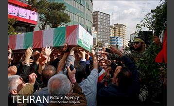 تشییع سه شهید گمنام در میدان فاطمی 12