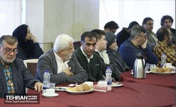 نخستین نشست قلم‌های آسمانی 20