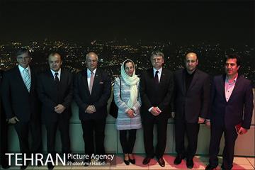 بازدید رییس مجلس ملی مجارستان ار برج میلاد تهران 20