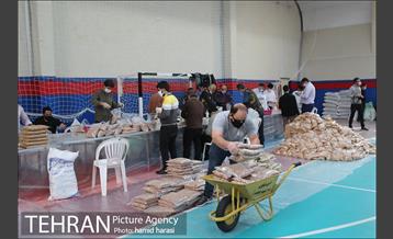 تهیه و توزیع هزار بسته معیشتی در محلات قلب پایتخت 8