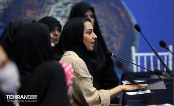 نشست صمیمانه شهردار تهران با قهرمانان، پیشکسوتان و مدیران ورزشی کشور 13