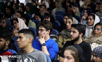 رونمایی از مدال ورزشی منطقه‌۸    13