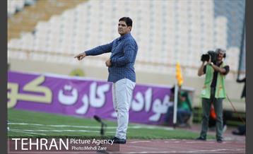 دیدار تیم‌های فوتبال استقلال و پدیده 14