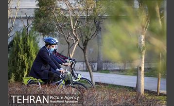 پویش سه شنبه های بدون خودرو در منطقه 8