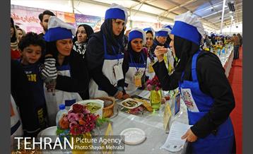 سومین جشنواره غذا و سفره های رنگین بازنشستگان شهرداری تهران 43