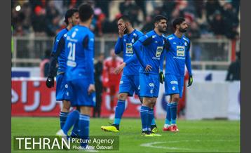 دیدار تیم‌های فوتبال تراکتور سازی تبریز - استقلال تهران 15