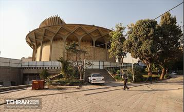 اینجا کارگاهه؛ محوطه سازی حریم تئاتر شهر 2