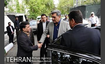 نامگذاری خیابان و رونمایی از سردیس جمشید مشایخی با حضور شهردار تهران 5