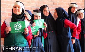 بازدید شجاع پوریان و دانش آموزان از موزه ملی ایران 9